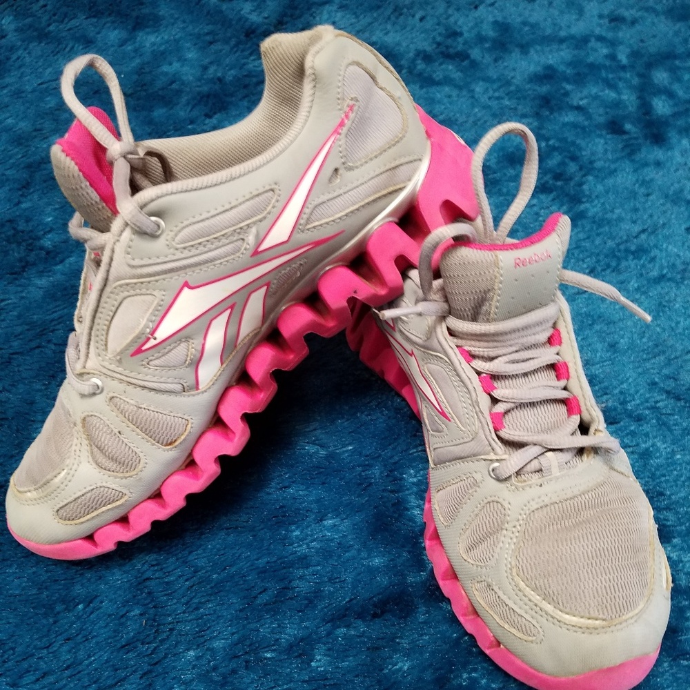 GIRLS REEBOK ZIGTECH PINK, GRAY, & WHITE SNEAKERS